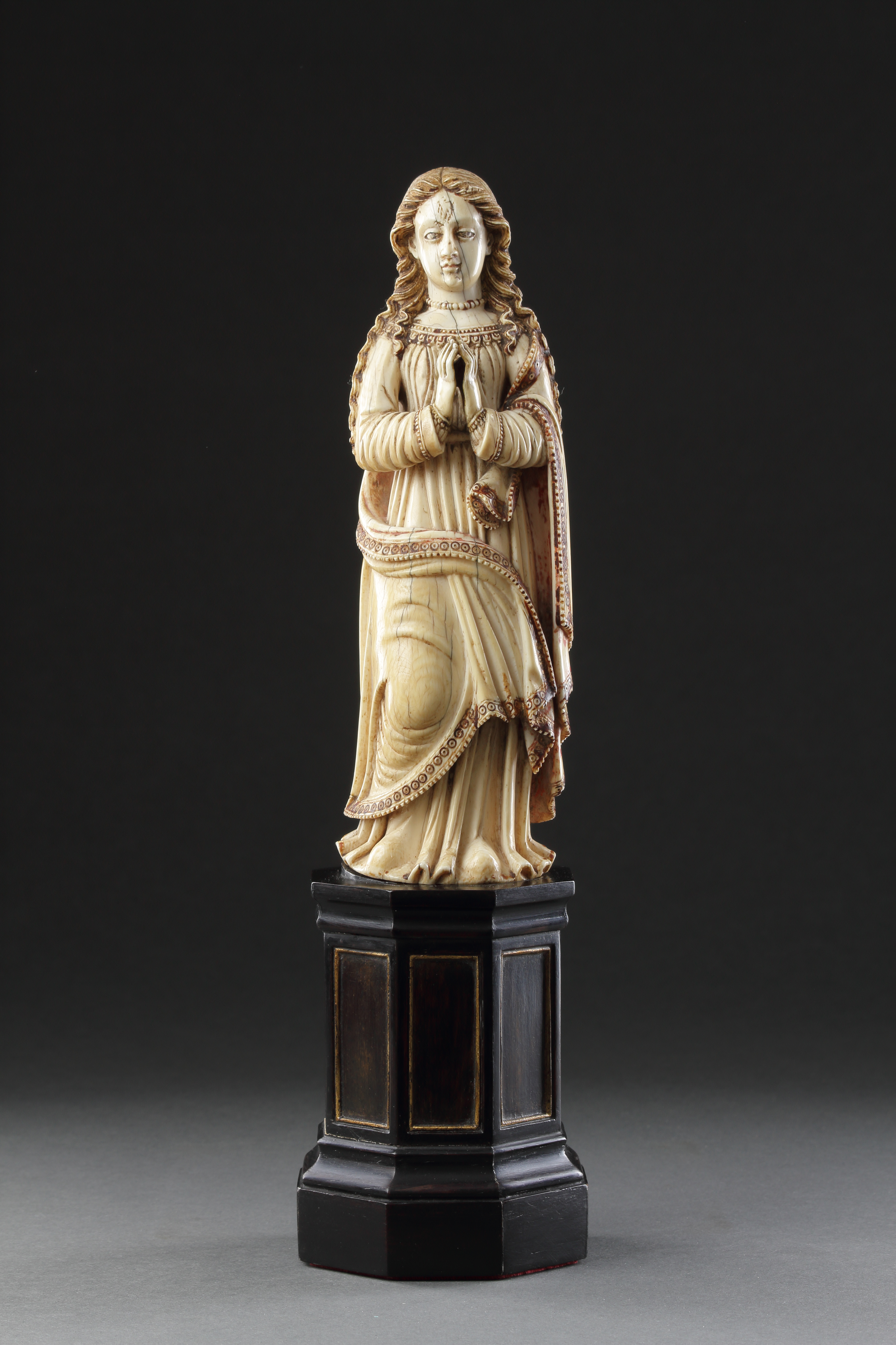 Finely Carved Indo-Portuguese Ivory Madonna with Hands Clasped in Prayer 